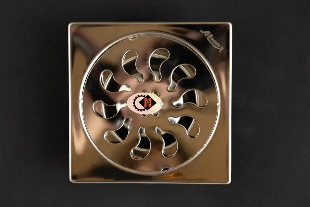 غطاء بلاعة 15x15 مروحة استالس 304 مستورد